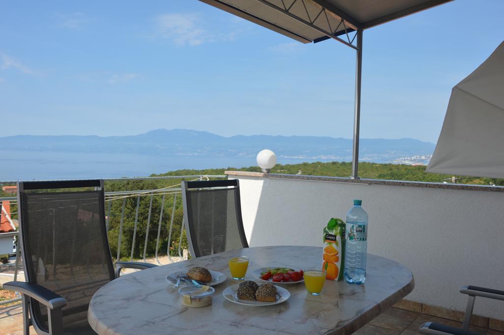 Apartment Lucija Kostrena Zewnętrze zdjęcie